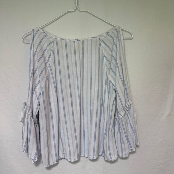 Hollister Womens Cropped Flowy Preppy Top Size S Bell Sleeves Striped Boho - Picture 4 of 8